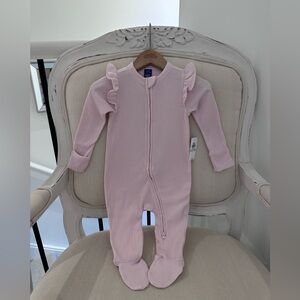 🩰 6~9 Mth Rib Knit Ballet Pink Ruffled Baby One Piece Footie Onesie NWT